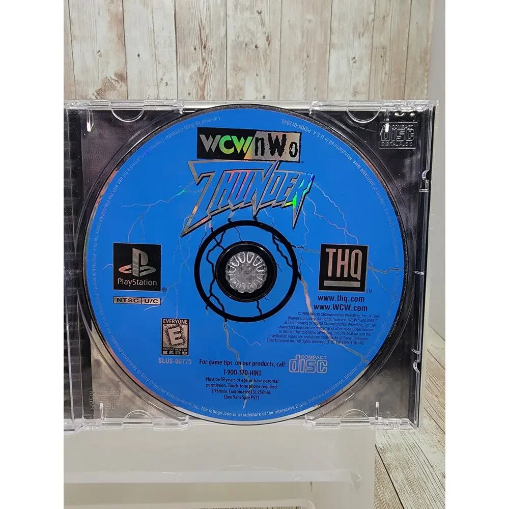 WCW NWO Thunder PS1 PlayStation 1 MD Complete CIB